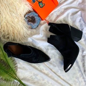 Black Target Raine Western Boots w Silver Decals